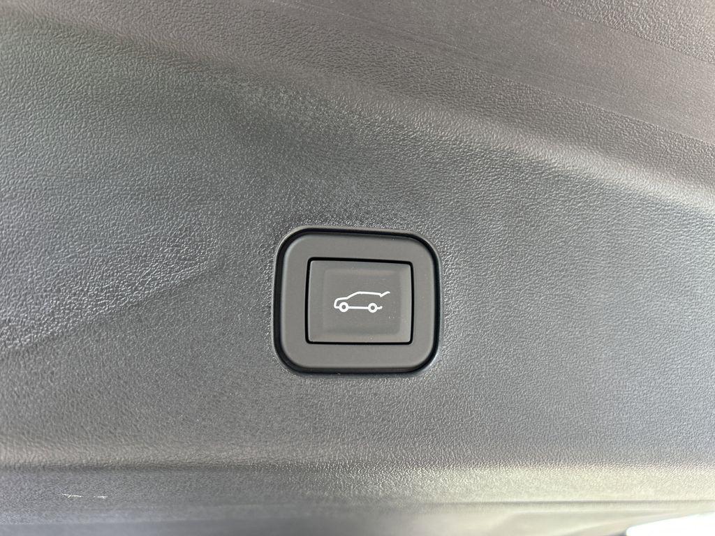 new 2026 Cadillac VISTIQ car, priced at $100,015