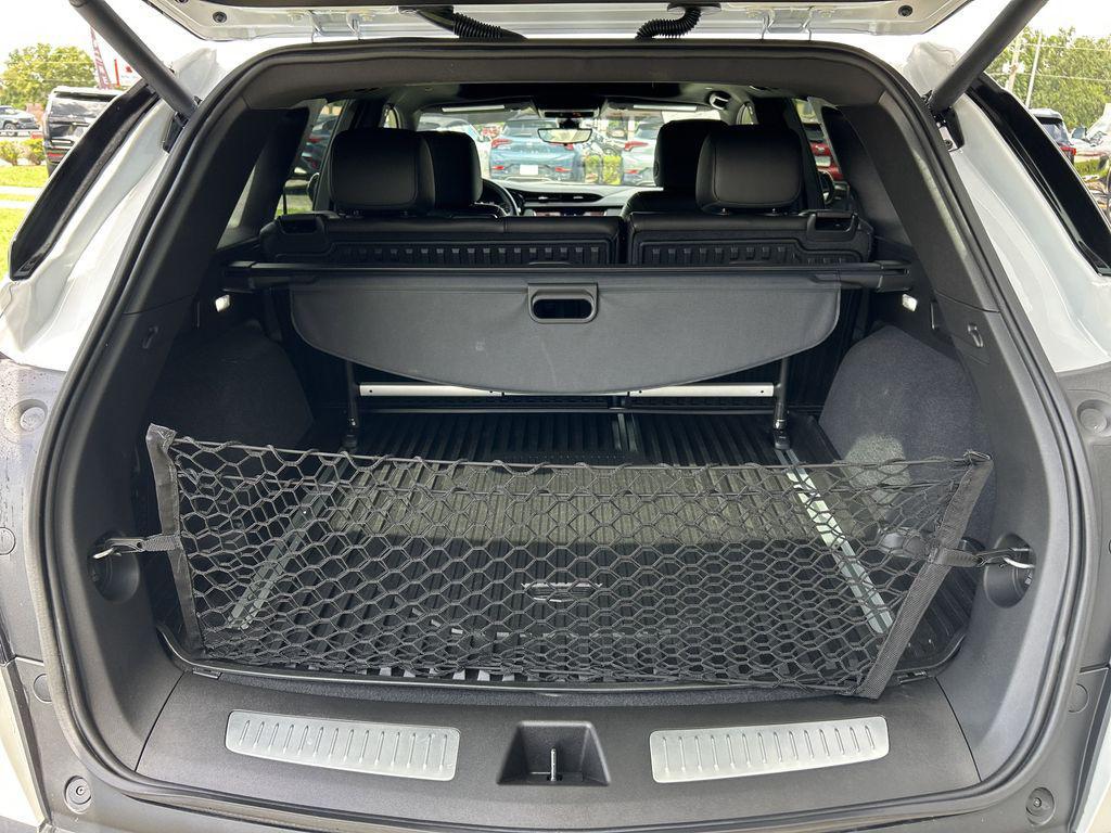 used 2025 Cadillac XT5 car, priced at $52,912