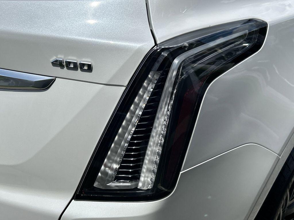 used 2025 Cadillac XT5 car, priced at $52,912