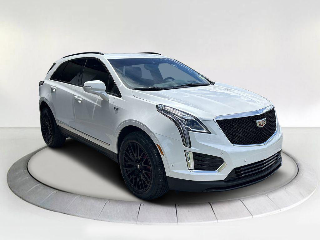 used 2025 Cadillac XT5 car, priced at $52,912
