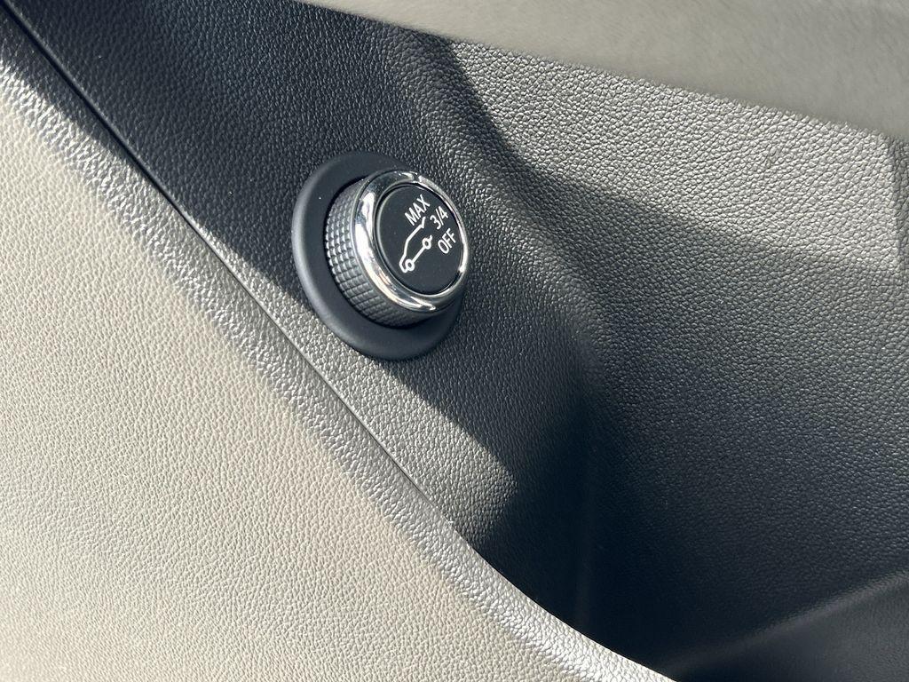 used 2025 Cadillac XT5 car, priced at $52,912