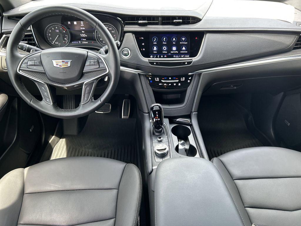 used 2025 Cadillac XT5 car, priced at $52,912