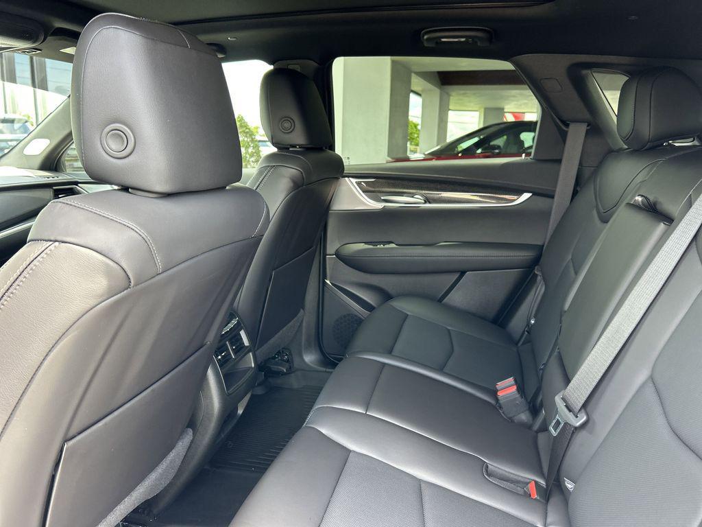 used 2025 Cadillac XT5 car, priced at $52,912