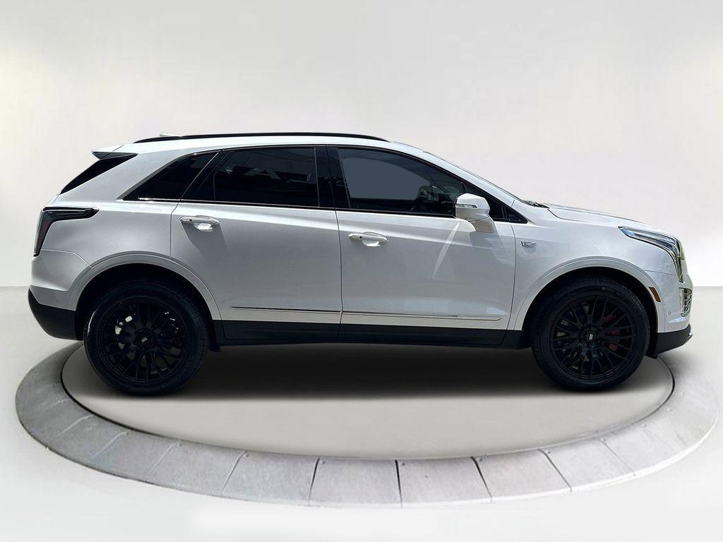 used 2025 Cadillac XT5 car, priced at $52,912