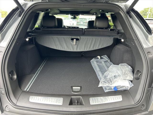 new 2025 Cadillac XT5 car, priced at $50,990