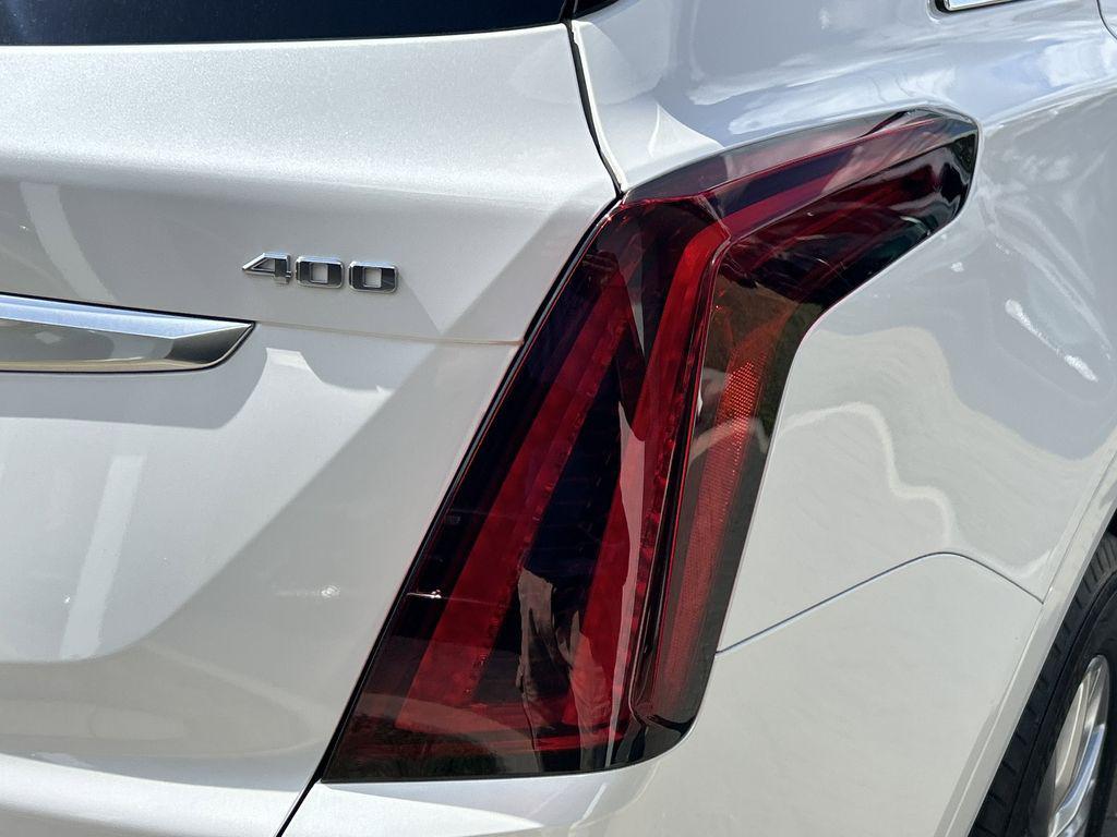 used 2022 Cadillac XT5 car, priced at $35,994