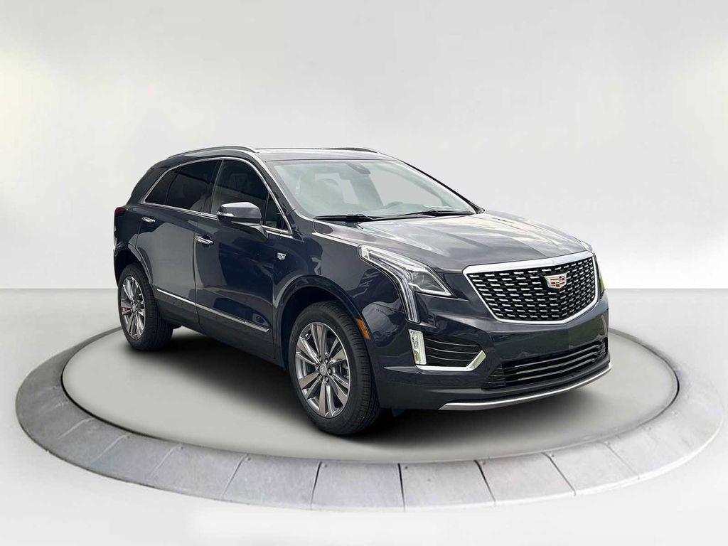 new 2025 Cadillac XT5 car, priced at $52,615