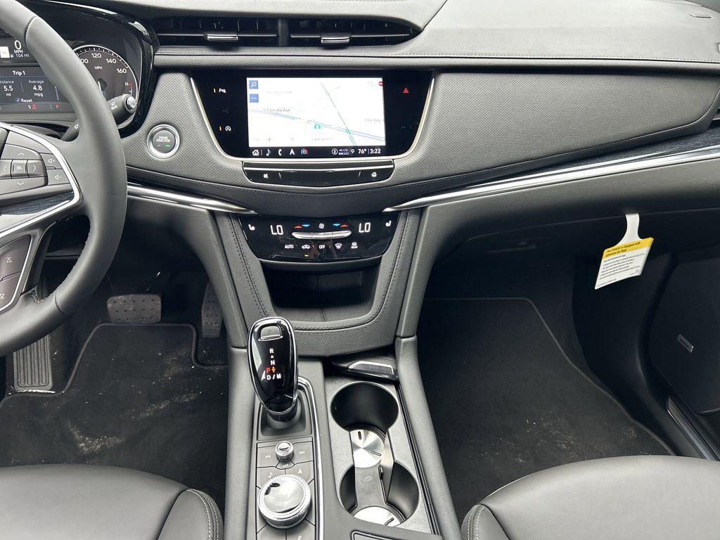 new 2025 Cadillac XT5 car, priced at $52,615