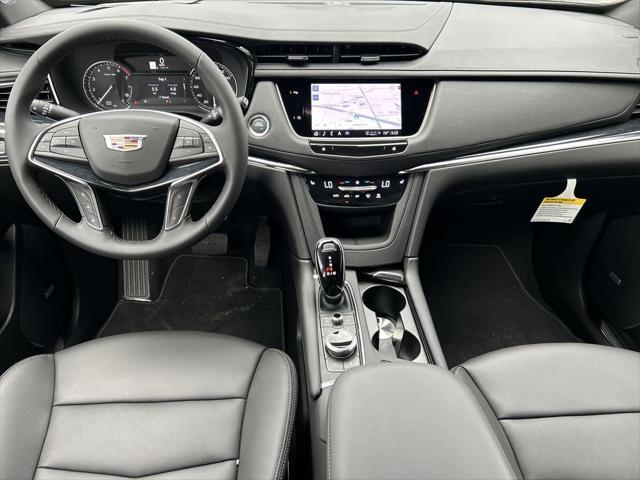 new 2025 Cadillac XT5 car, priced at $51,615