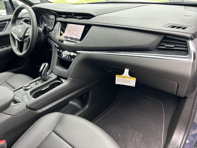 new 2025 Cadillac XT5 car, priced at $51,615