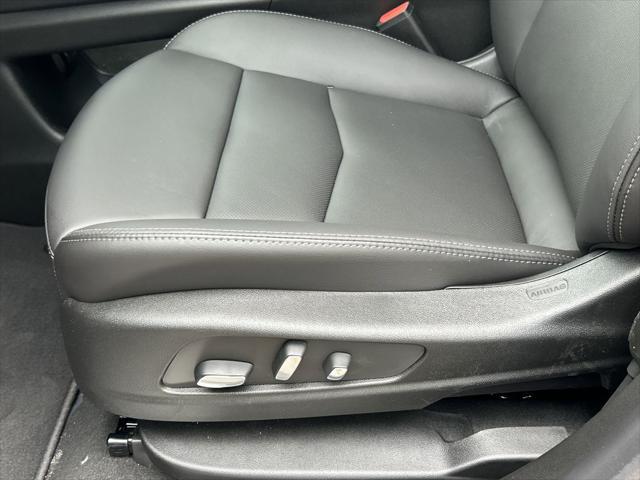 new 2025 Cadillac XT5 car, priced at $51,615