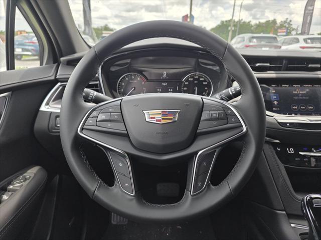 new 2025 Cadillac XT5 car, priced at $46,930