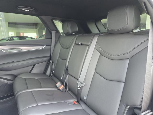 new 2025 Cadillac XT5 car, priced at $46,930