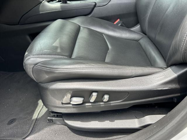 used 2019 Cadillac XT5 car, priced at $21,775