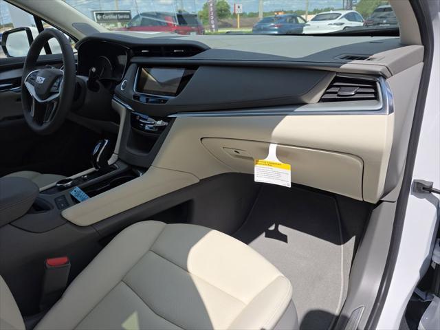 new 2025 Cadillac XT5 car, priced at $58,105