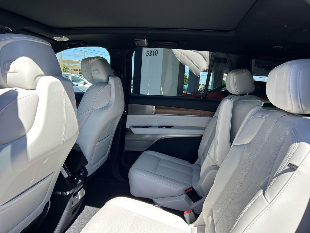 new 2026 Cadillac VISTIQ car, priced at $81,715