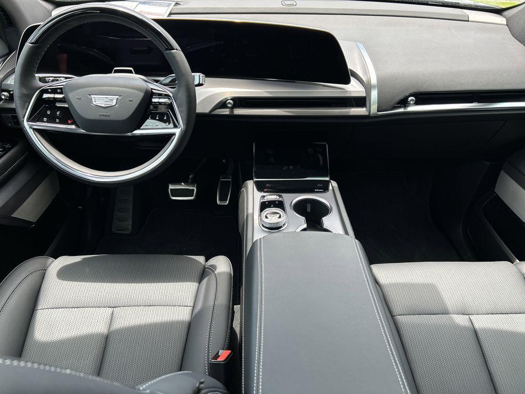 new 2026 Cadillac VISTIQ car, priced at $77,715