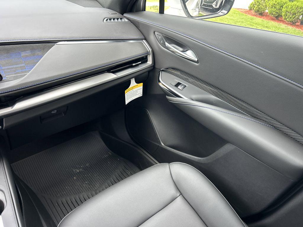 new 2025 Cadillac XT4 car, priced at $51,560