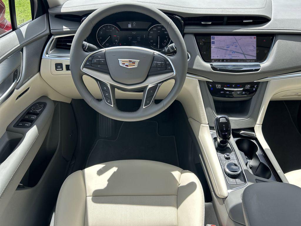 new 2025 Cadillac XT5 car, priced at $54,515