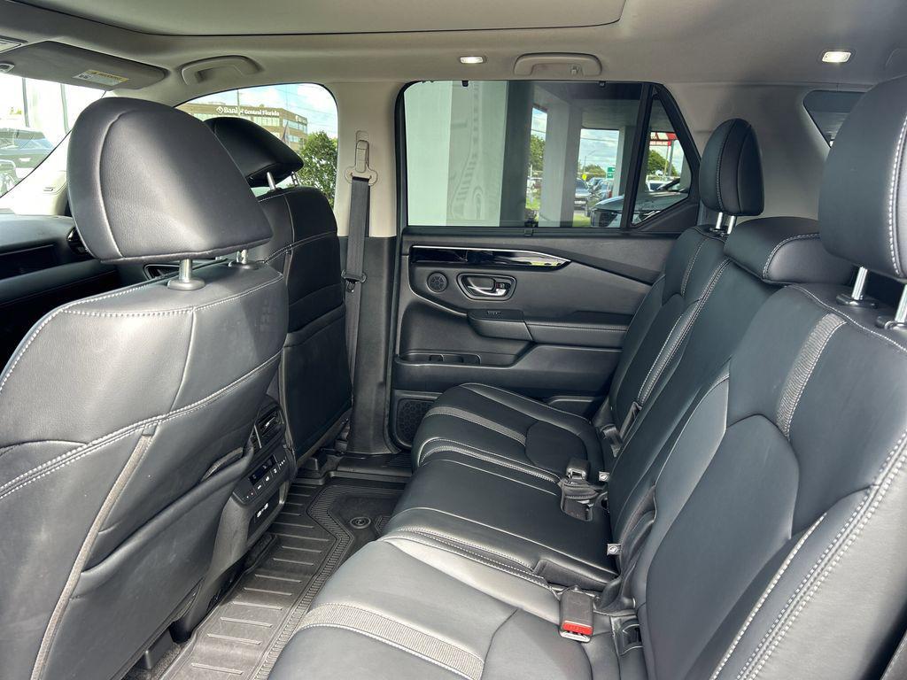 used 2023 Honda Pilot car, priced at $38,575
