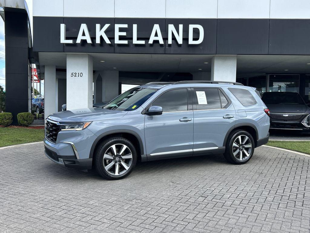 used 2023 Honda Pilot car, priced at $38,575