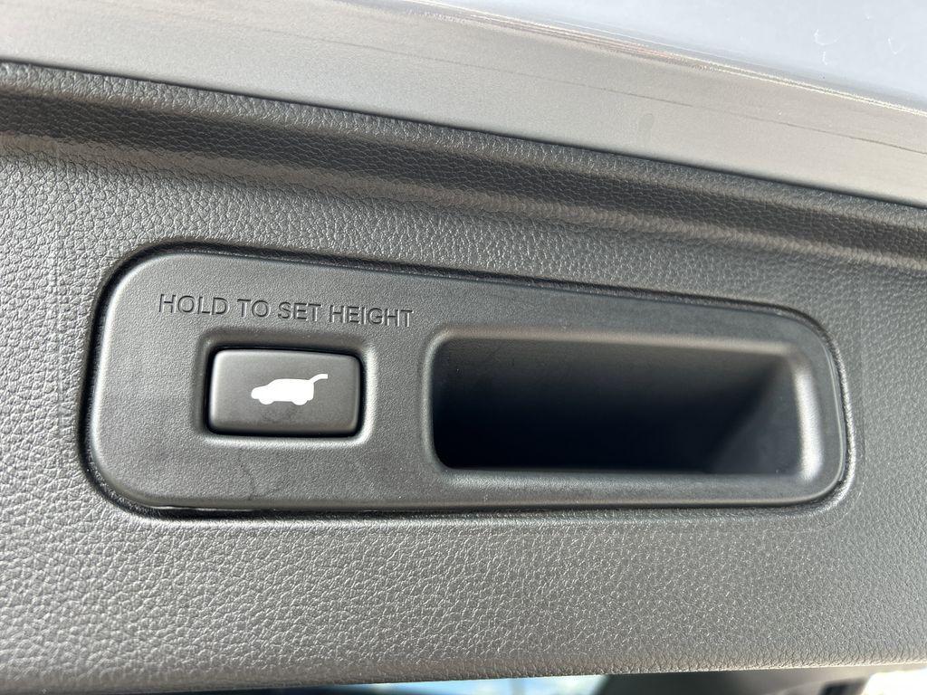 used 2023 Honda Pilot car, priced at $38,575