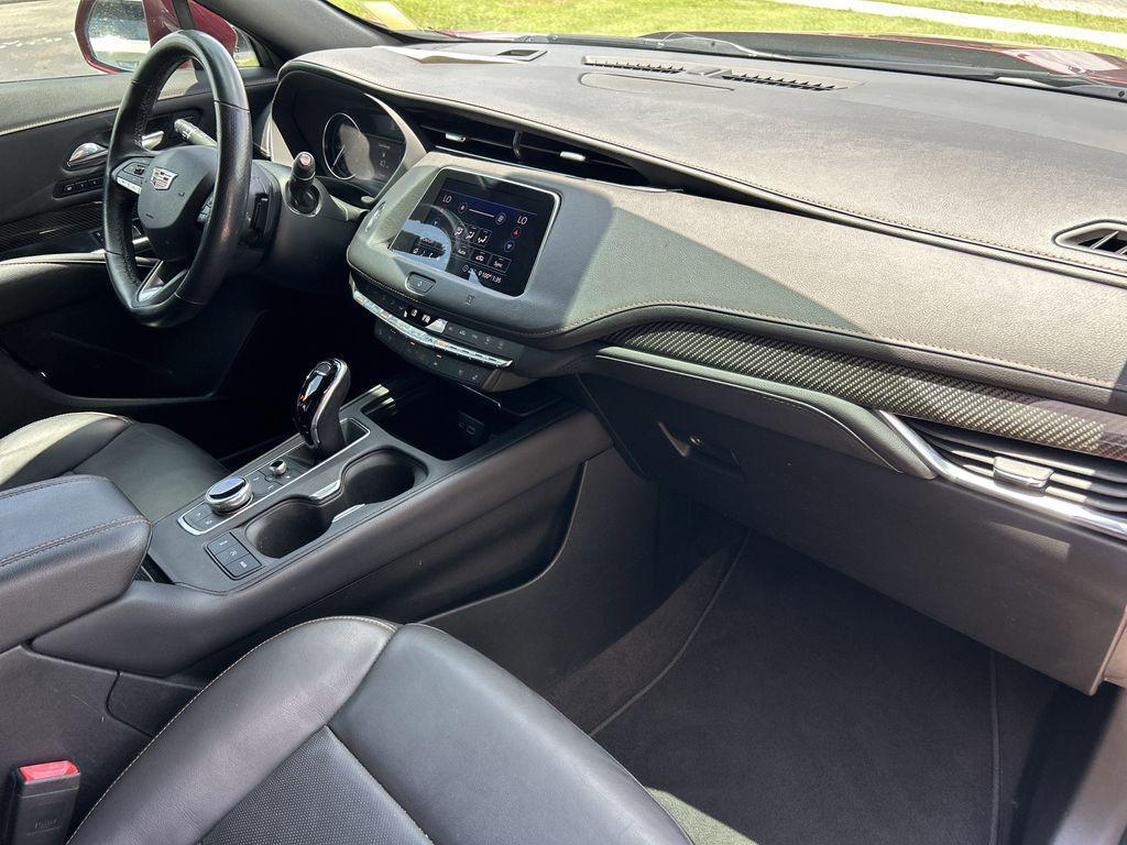 used 2020 Cadillac XT4 car, priced at $24,325