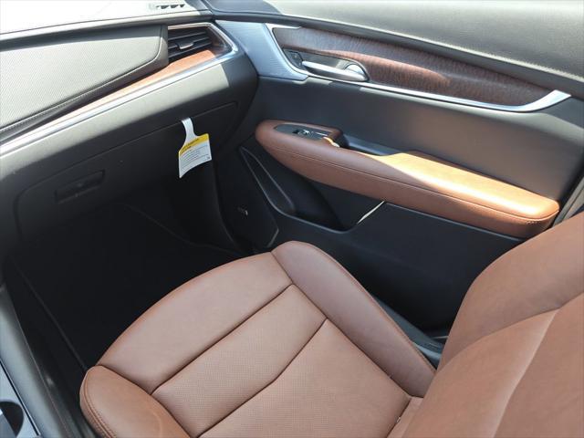 new 2025 Cadillac XT5 car, priced at $65,710