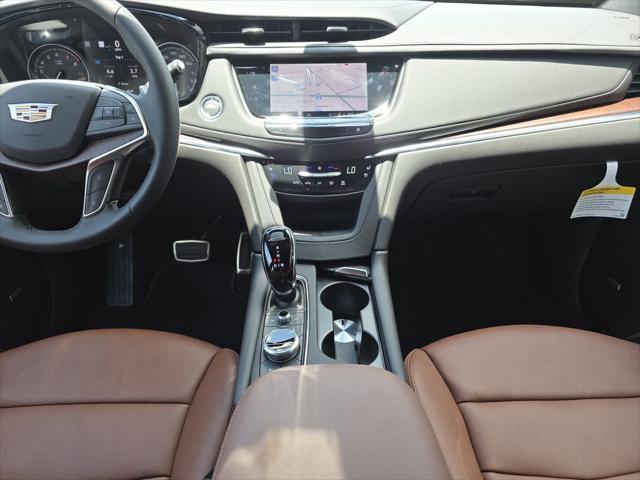 new 2025 Cadillac XT5 car, priced at $65,710