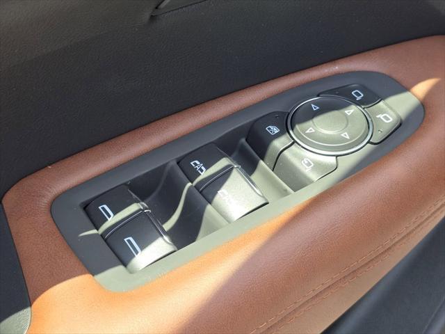 new 2025 Cadillac XT5 car, priced at $65,710