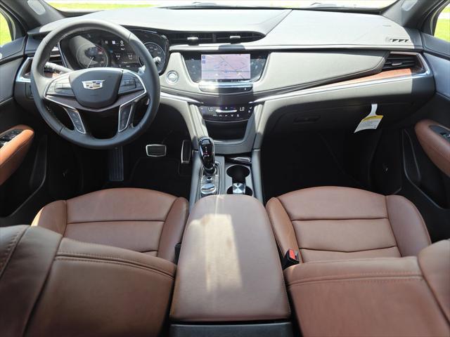 new 2025 Cadillac XT5 car, priced at $65,710
