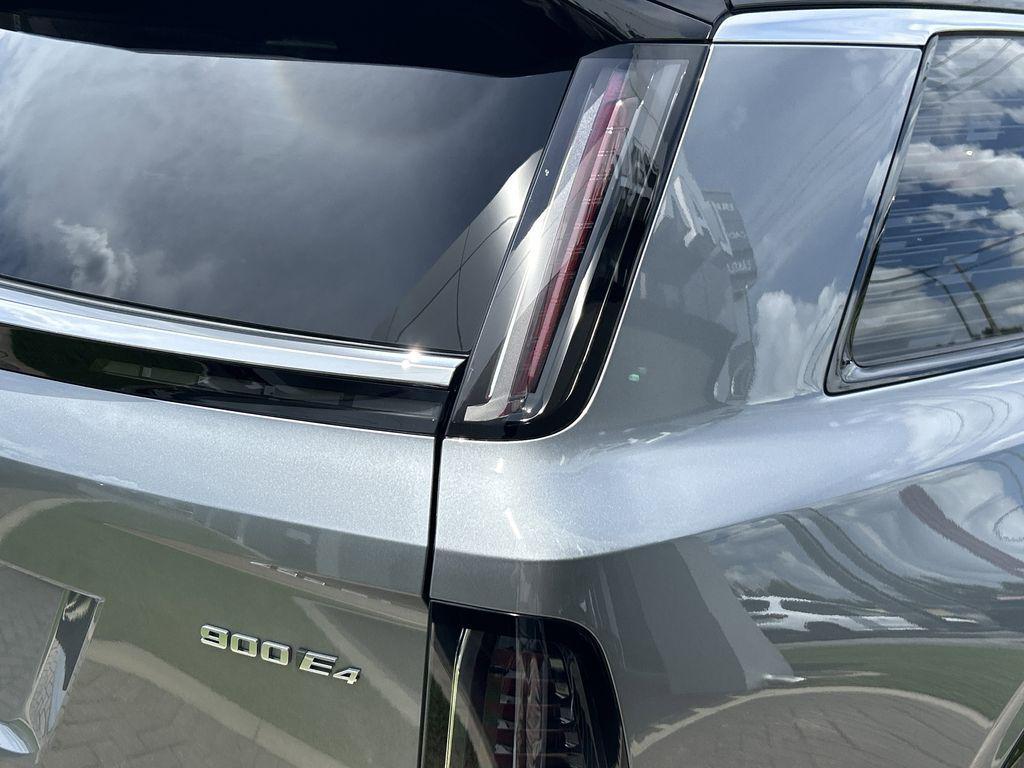 new 2026 Cadillac VISTIQ car, priced at $94,190