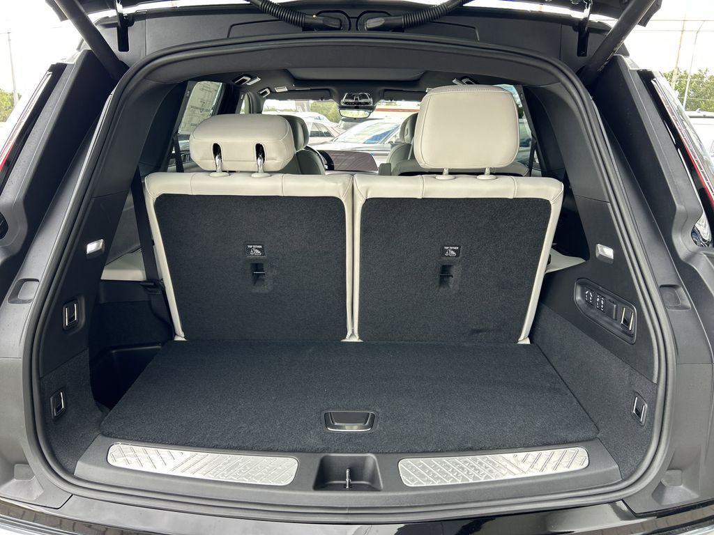 new 2026 Cadillac VISTIQ car, priced at $80,515