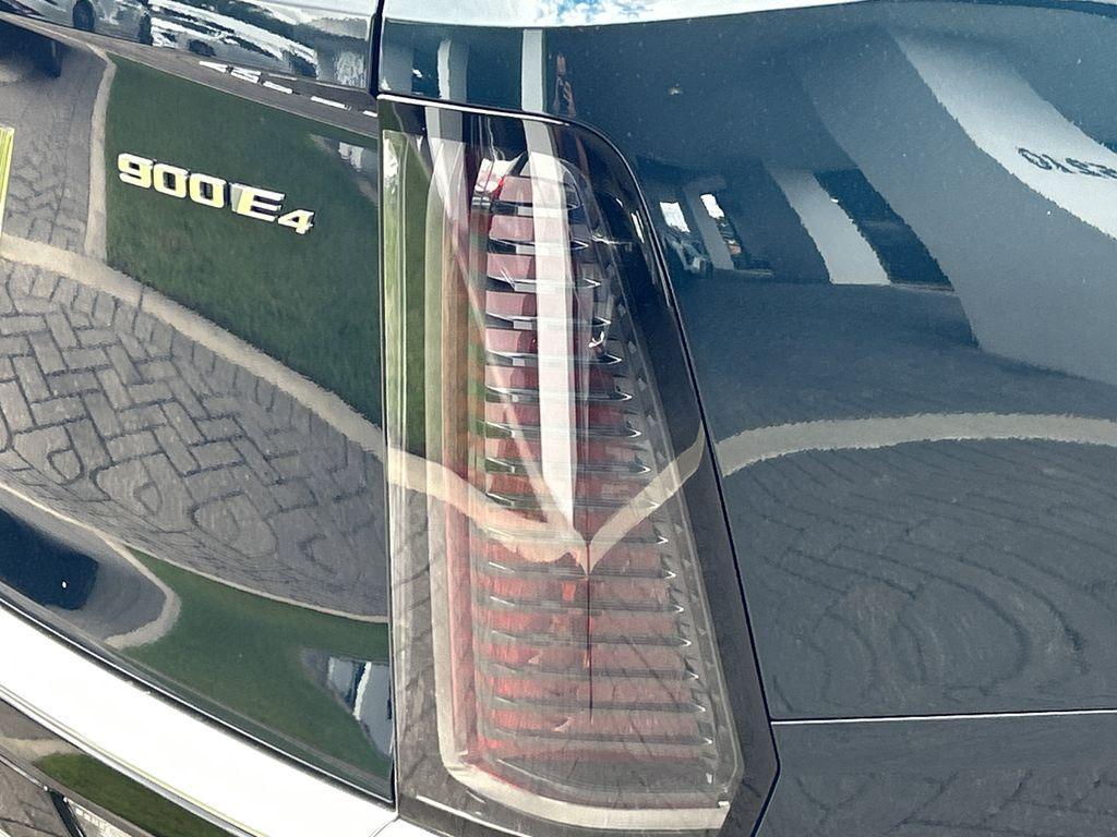 new 2026 Cadillac VISTIQ car, priced at $80,515