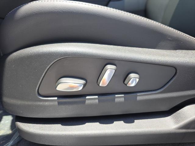 new 2025 Cadillac XT5 car, priced at $52,215