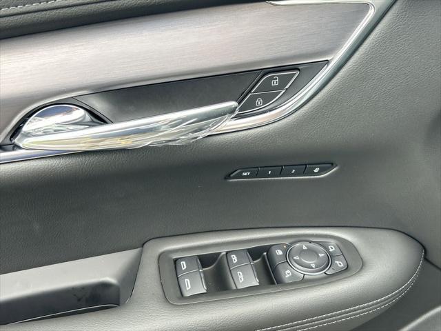 new 2025 Cadillac XT6 car, priced at $52,165