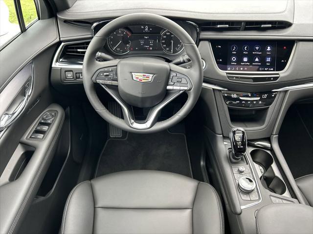 new 2025 Cadillac XT6 car, priced at $52,165