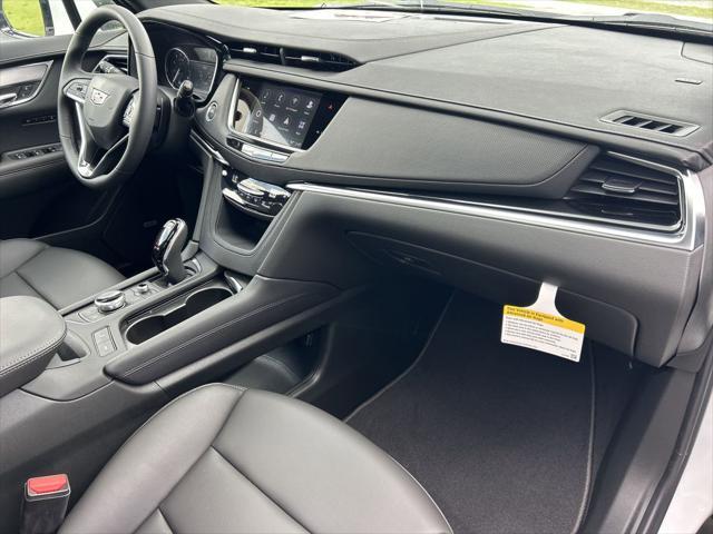 new 2025 Cadillac XT6 car, priced at $52,165