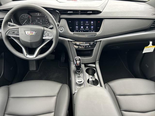 new 2025 Cadillac XT6 car, priced at $52,165