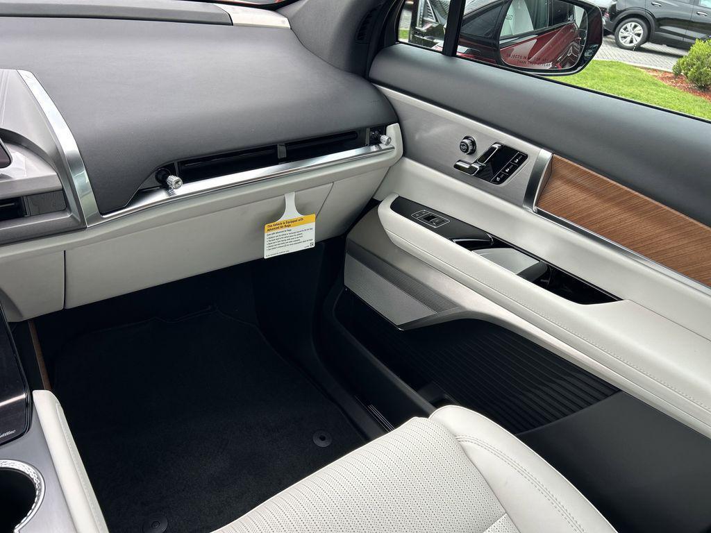 new 2026 Cadillac VISTIQ car, priced at $81,615