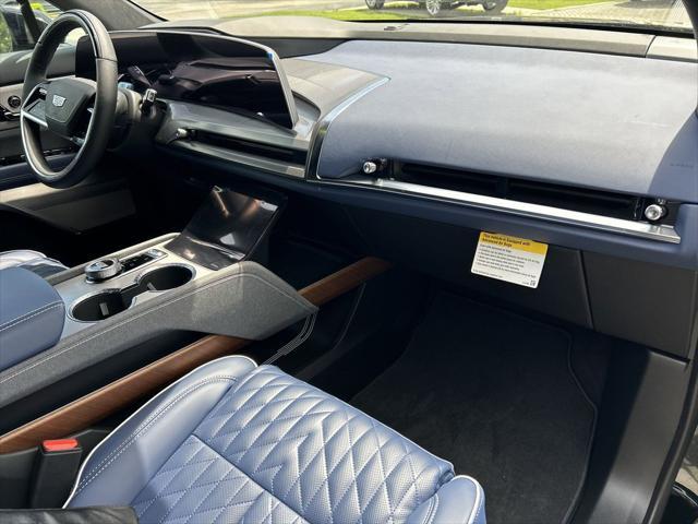 new 2026 Cadillac VISTIQ car, priced at $94,215