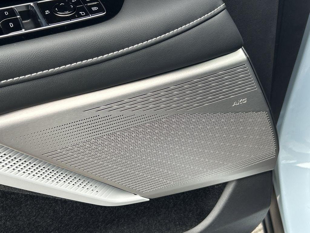 new 2025 Cadillac OPTIQ car, priced at $55,615