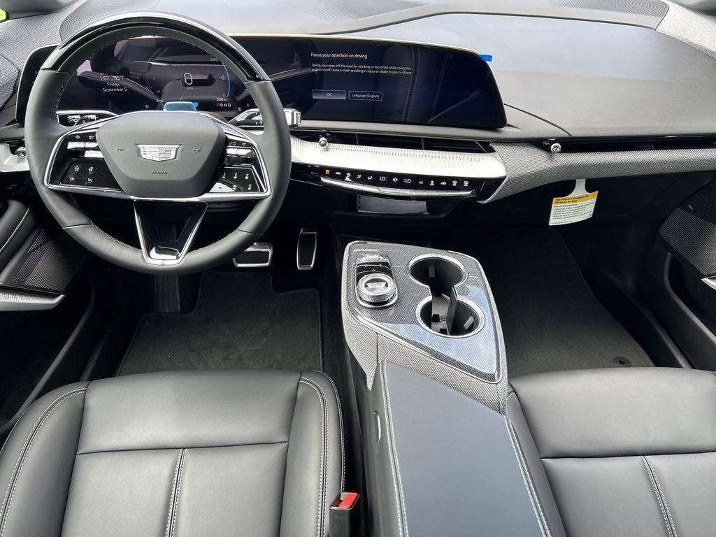 new 2025 Cadillac OPTIQ car, priced at $55,615