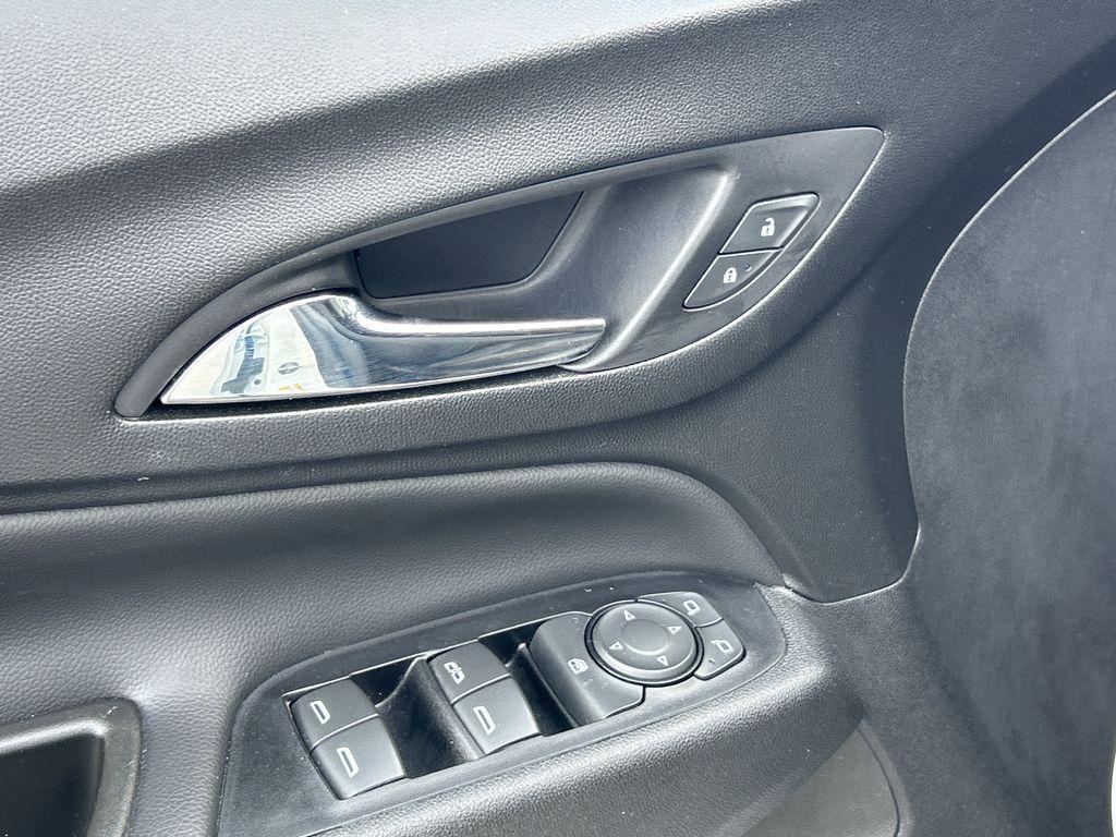 used 2020 Chevrolet Equinox car, priced at $17,994