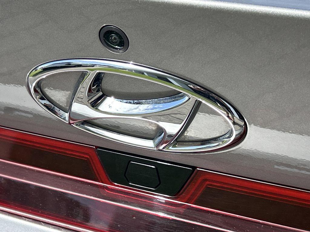 used 2022 Hyundai Elantra car, priced at $17,565