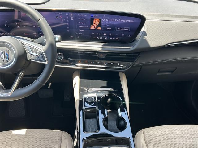 used 2025 Buick Envision car, priced at $38,474