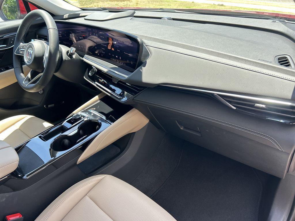 used 2025 Buick Envision car, priced at $31,999