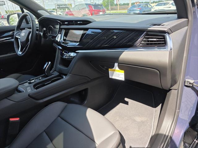 new 2025 Cadillac XT6 car, priced at $55,665