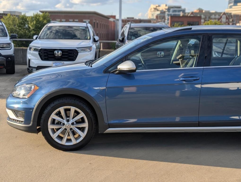 used 2017 Volkswagen Golf Alltrack car, priced at $16,495