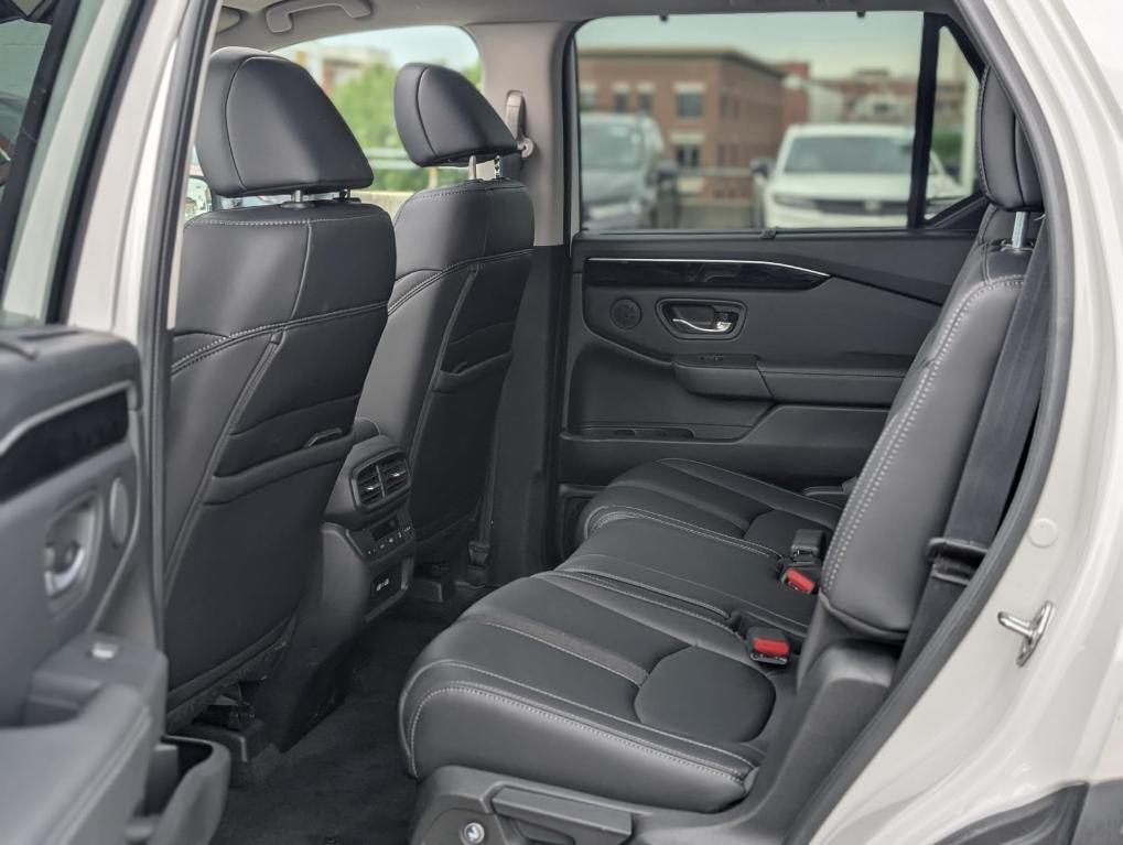used 2023 Honda Pilot car, priced at $41,535